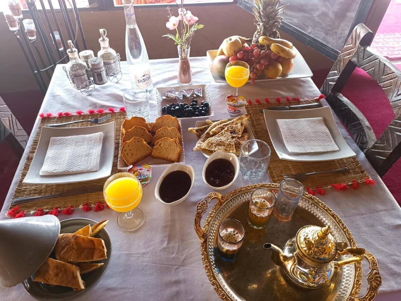 Merzouga Traditional Luxury Camp Bagian luar foto