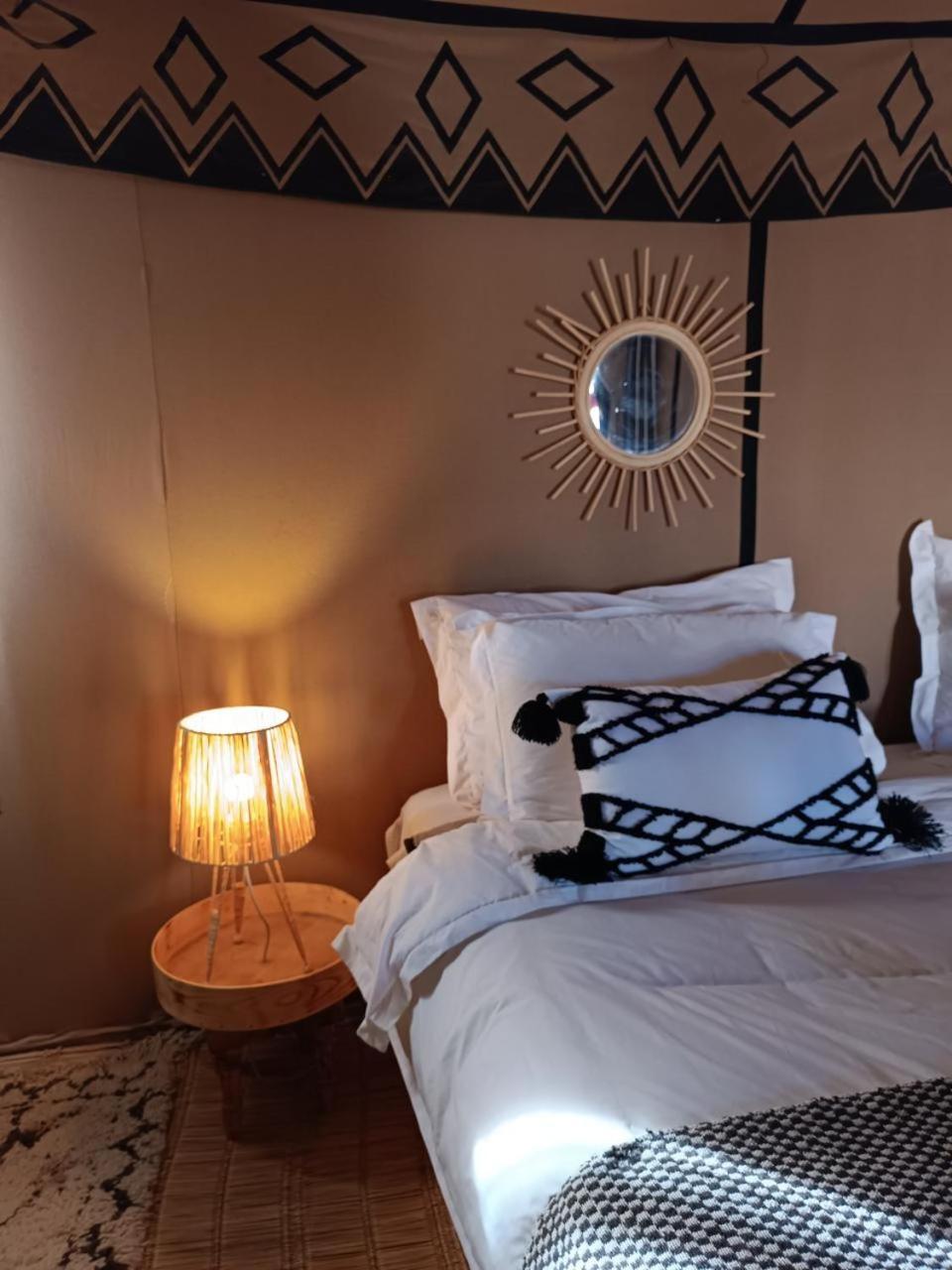 Merzouga Traditional Luxury Camp Bagian luar foto